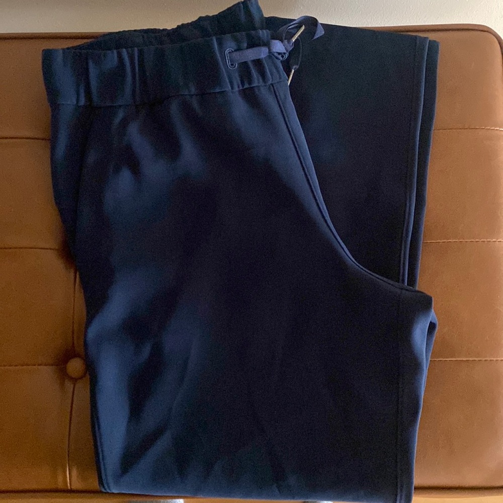 lulu lemon pants, navy blue